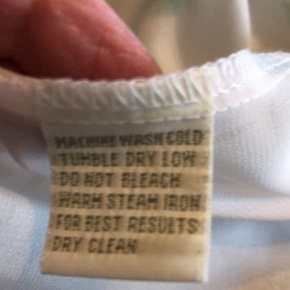 Banana Bay Fine Resort-wear Sheer Mid Sleeve Tropical Print Front Tie Top S/S - Picture 12 of 12